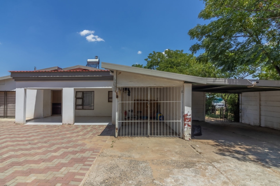 3 Bedroom Property for Sale in Morewag Free State